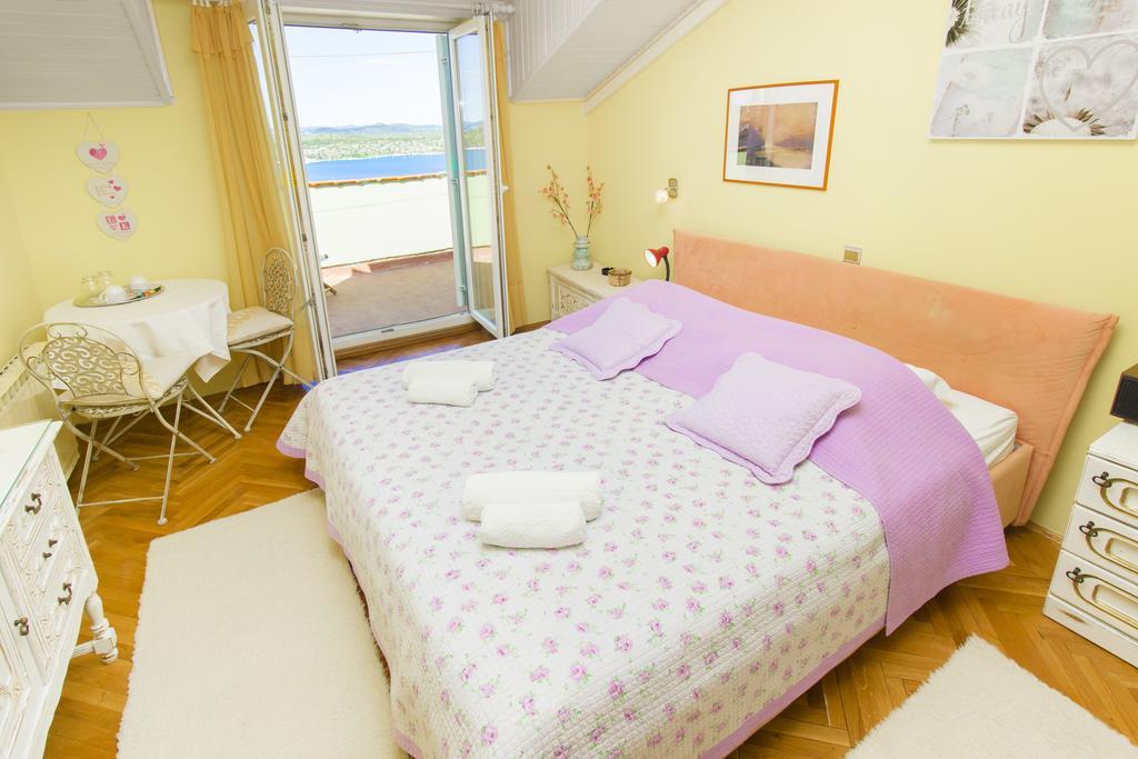 Moonshine Apartment With Magnificent View Sibenik Ngoại thất bức ảnh